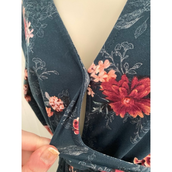 💐3/$12 Floral Knit Wrap Style Dress 3/4 Sleeves Tie Waist - Picture 6 of 15